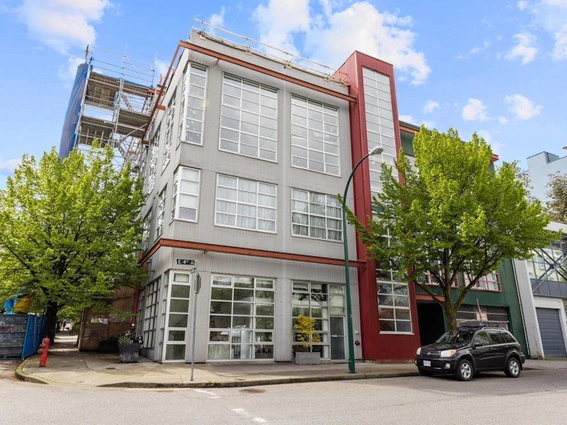 106 - 272 E 4th Avenue, Vancouver BC V5T 4S2