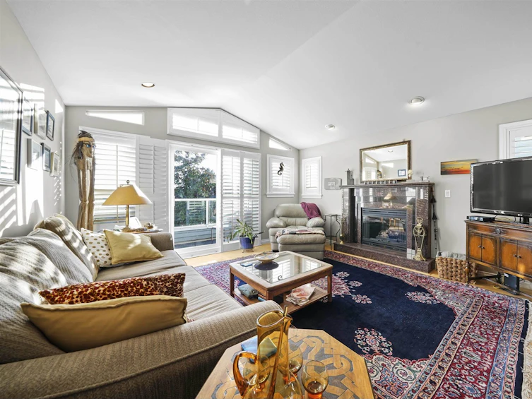 2517 Marine Drive, West Vancouver, BC, V7V 1L5