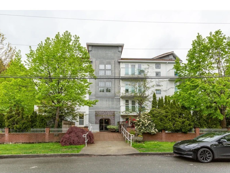 202 - 2983 Cambridge Street, Port Coquitlam BC V3B 7N7