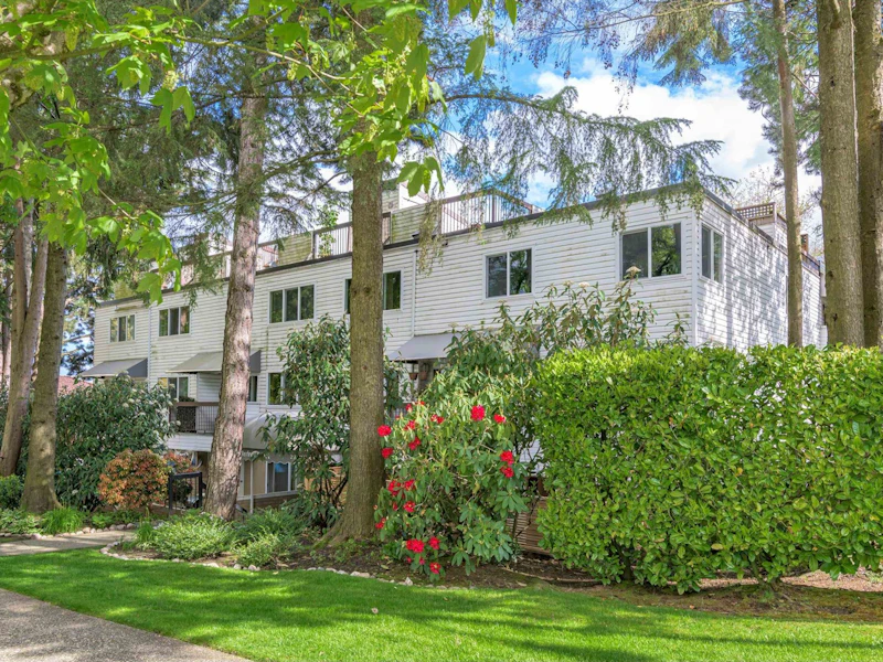 102 - 2910 E Pender Street, Vancouver BC V5K 2C3