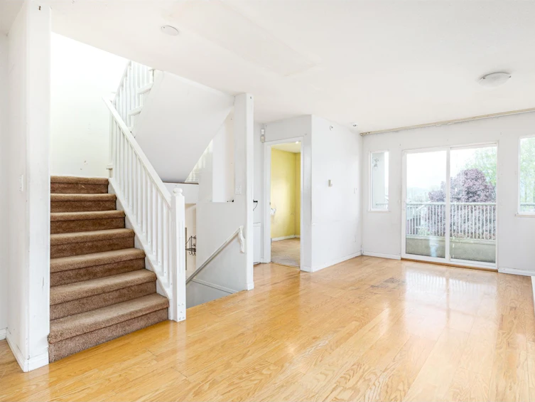 590 East 30th Avenue, Vancouver, BC, V5V 2V6