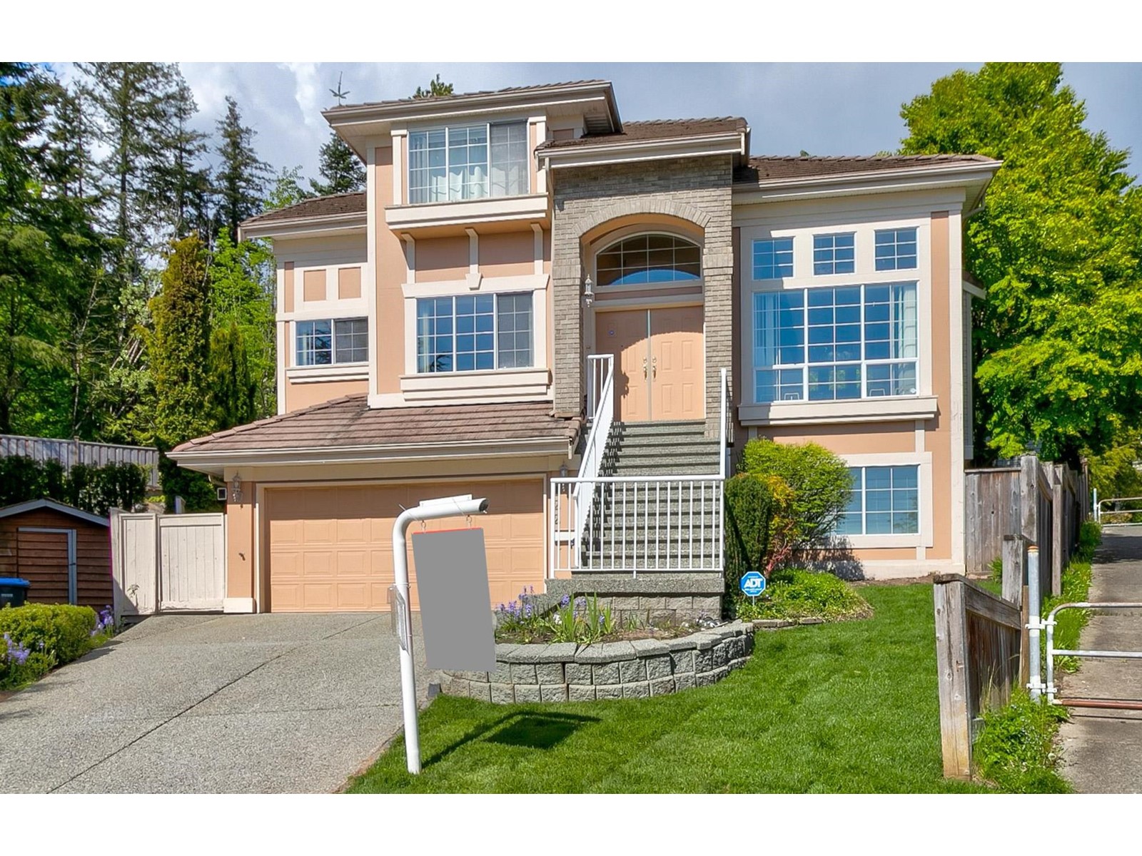 122 Linden Court, Port Moody, BC, V3H 5C2