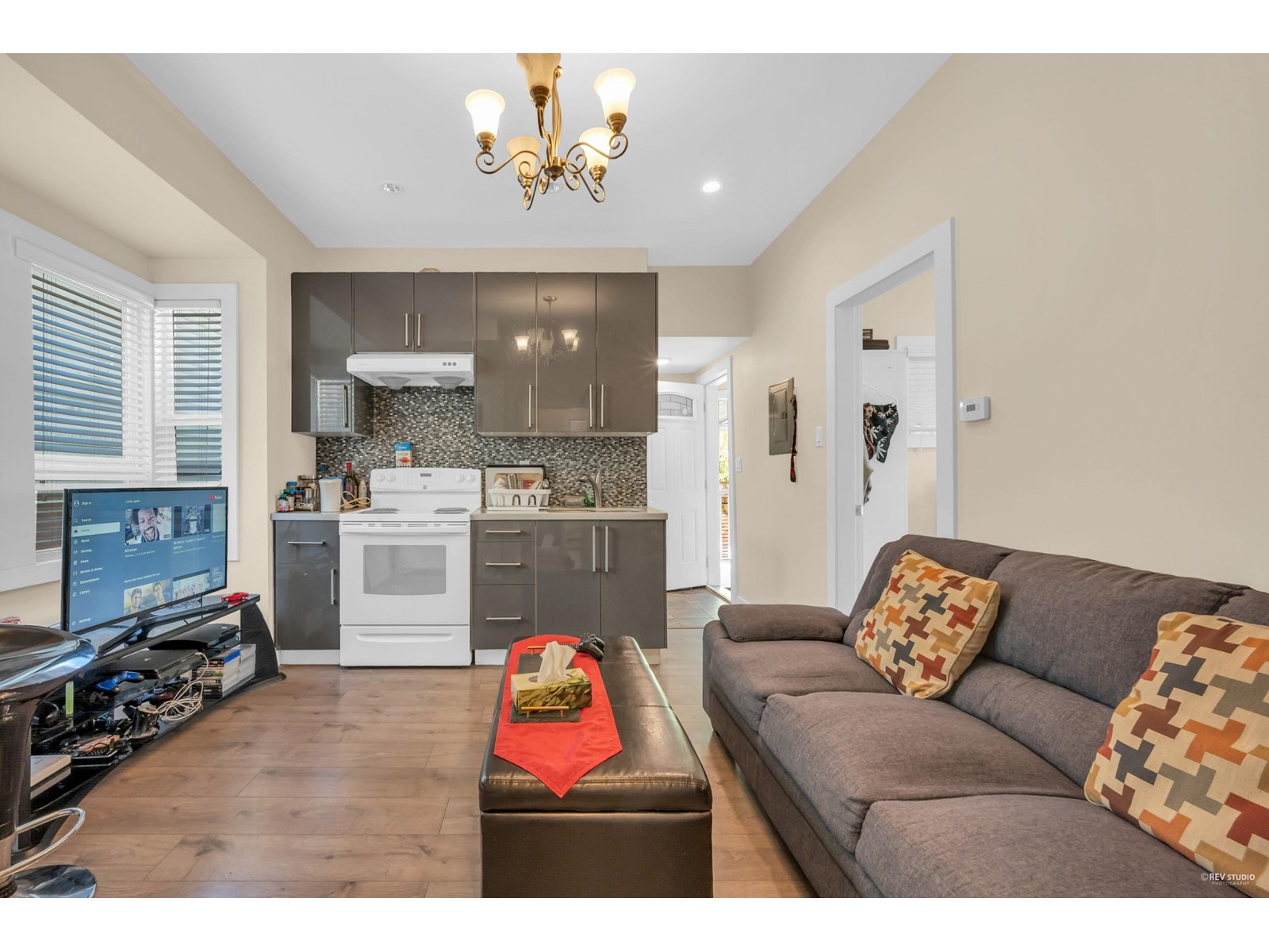 2035 Suffolk Avenue, Port Coquitlam, BC, V3B 1H4