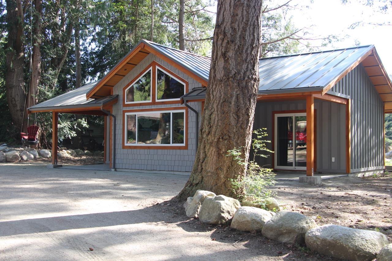 7860 Redrooffs Road, Halfmoon Bay, BC, V7Z 1A4