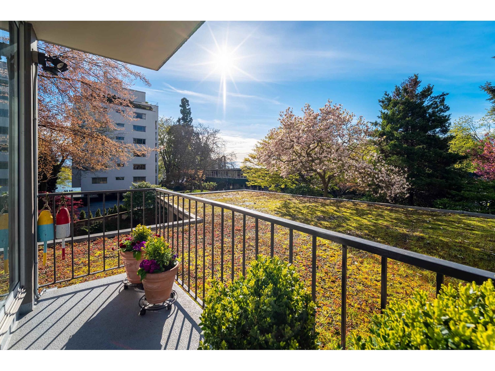 304-2055 Pendrell Street, Vancouver, BC, V6G 1T9