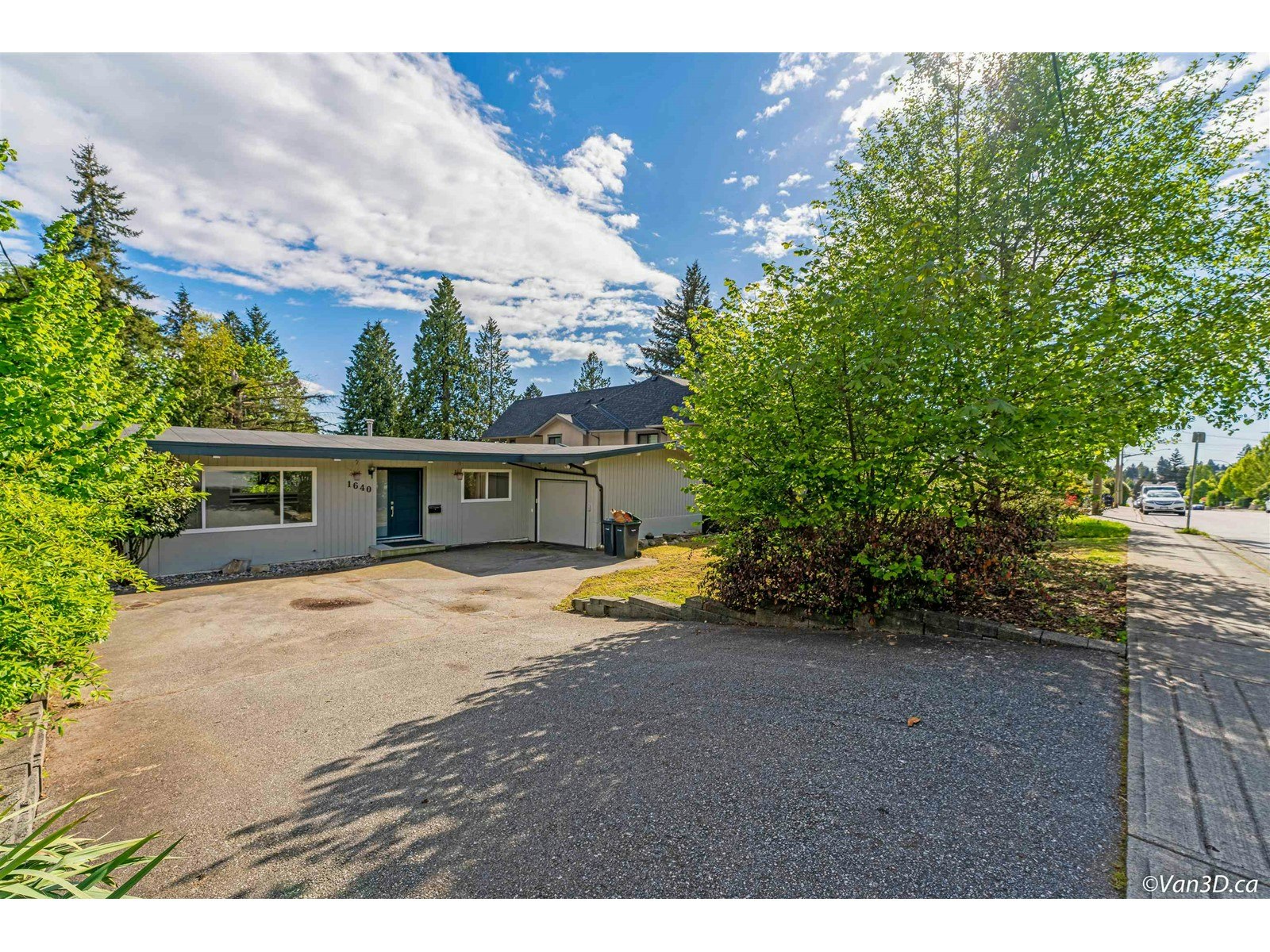 1640 Rochester Avenue, Coquitlam, BC, V3K 2X8
