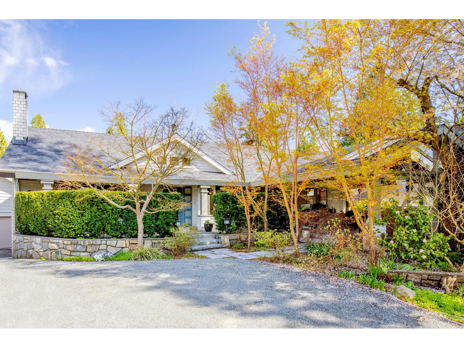 1082 Lodge Road, North Vancouver, BC, V7R 1W8