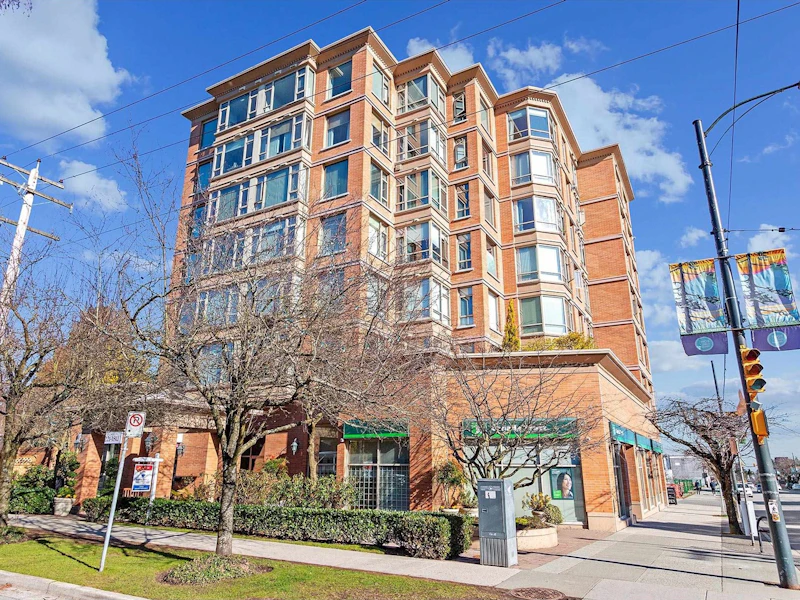 702 - 2580 Tolmie Street, Vancouver BC V6R 4R4