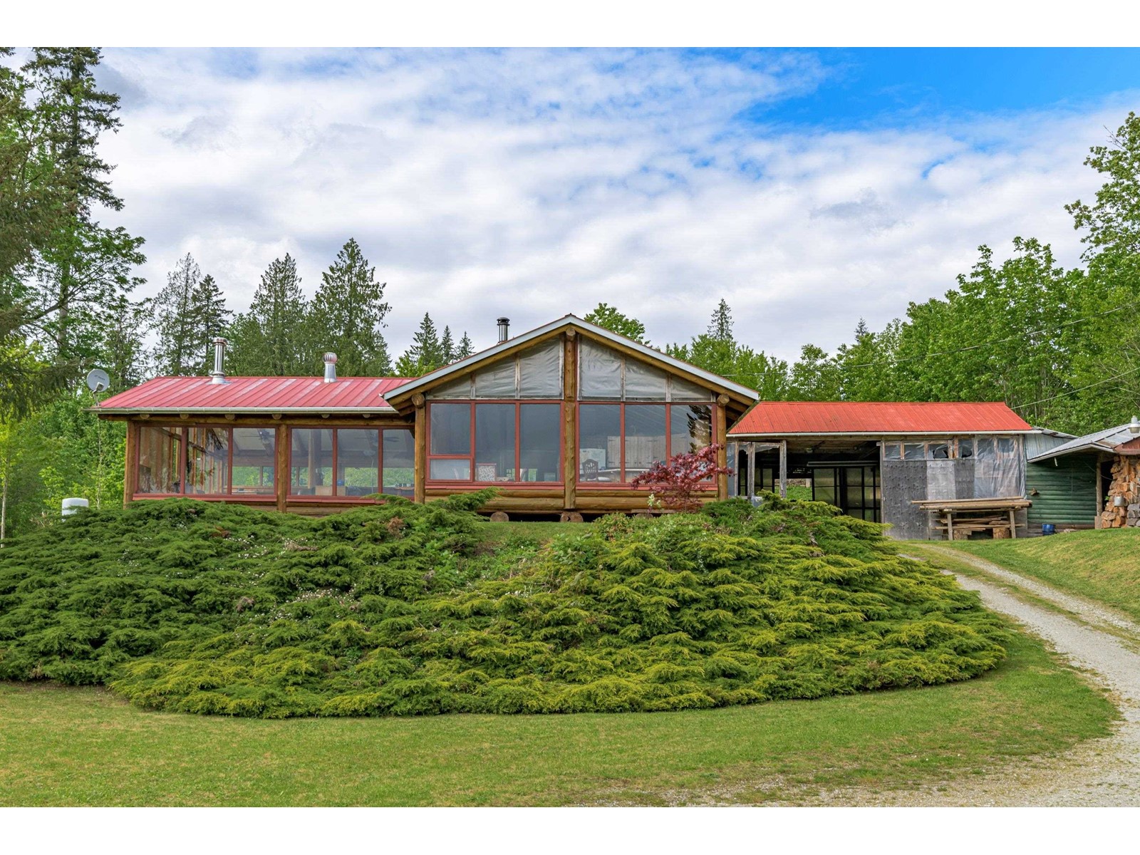 26511 Lougheed Highway, Maple Ridge, BC, V2W 1M3