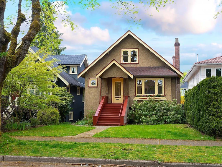 2949 West 15th Avenue, Vancouver, BC, V6K 3A2
