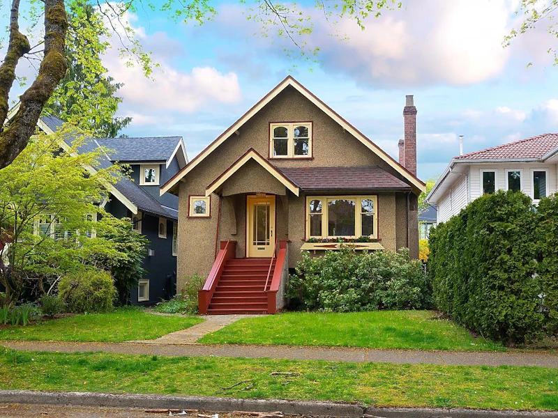 2949 W 15th Avenue, Vancouver BC V6K 3A2