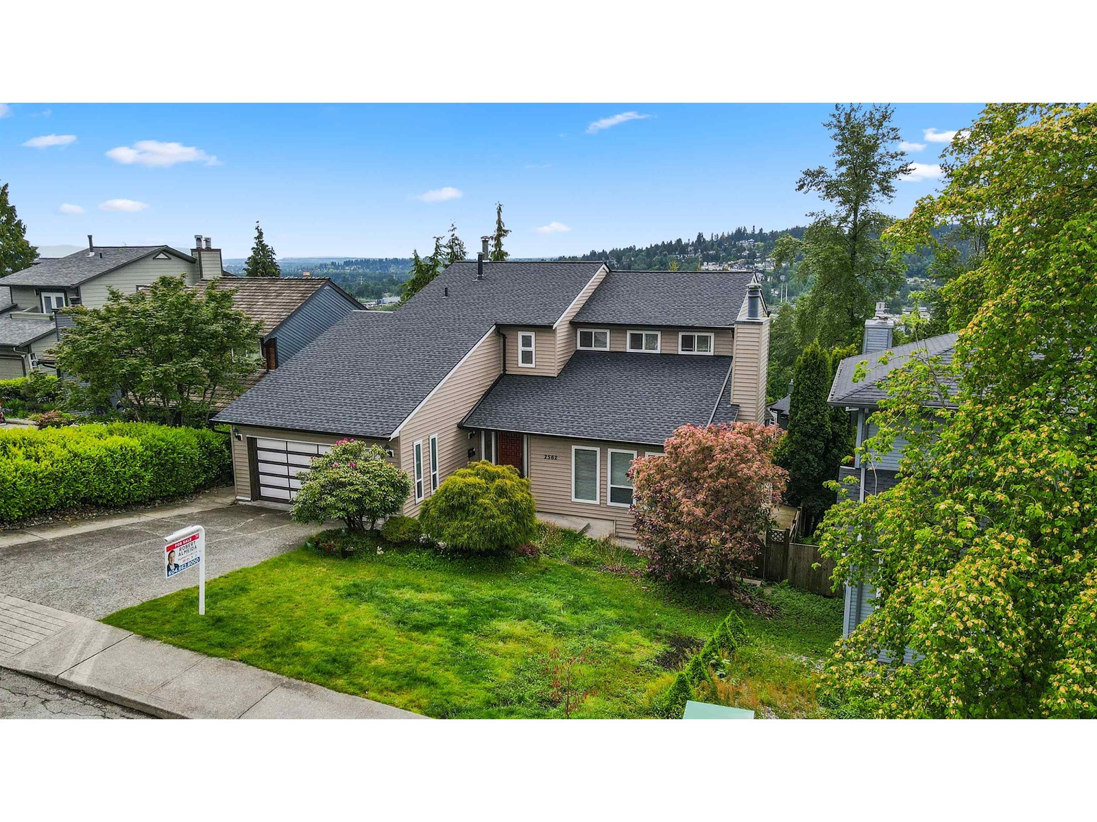 2562 Steeple Court, Coquitlam, BC, V3E 1K5