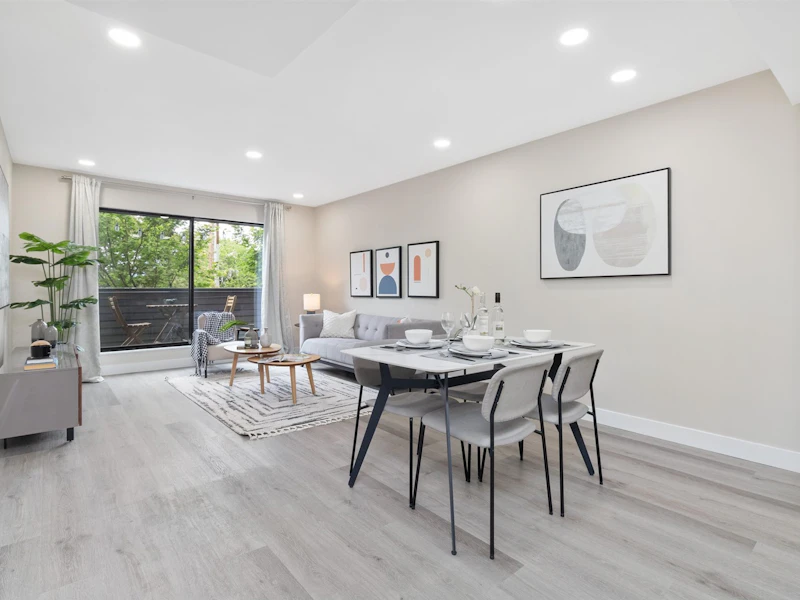 217 - 1990 W 6th Avenue, Vancouver BC V6J 4V4