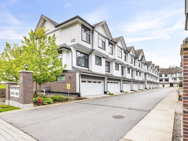 1 - 5038 Savile Row, Burnaby BC