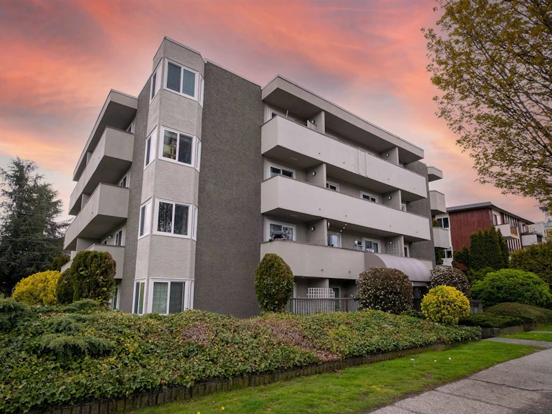 105 - 1515 E Broadway Drive, Vancouver BC V5N 1V9