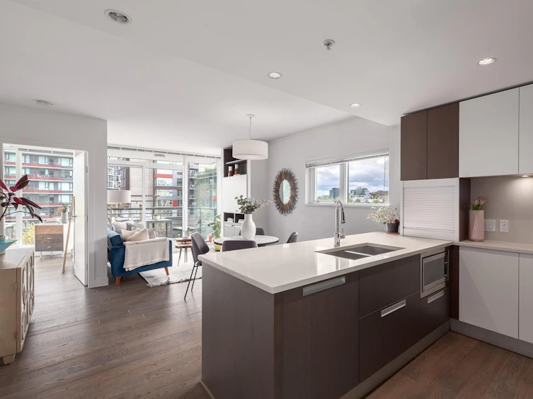 609-288 West 1st Avenue, Vancouver, BC, V5Y 0E9