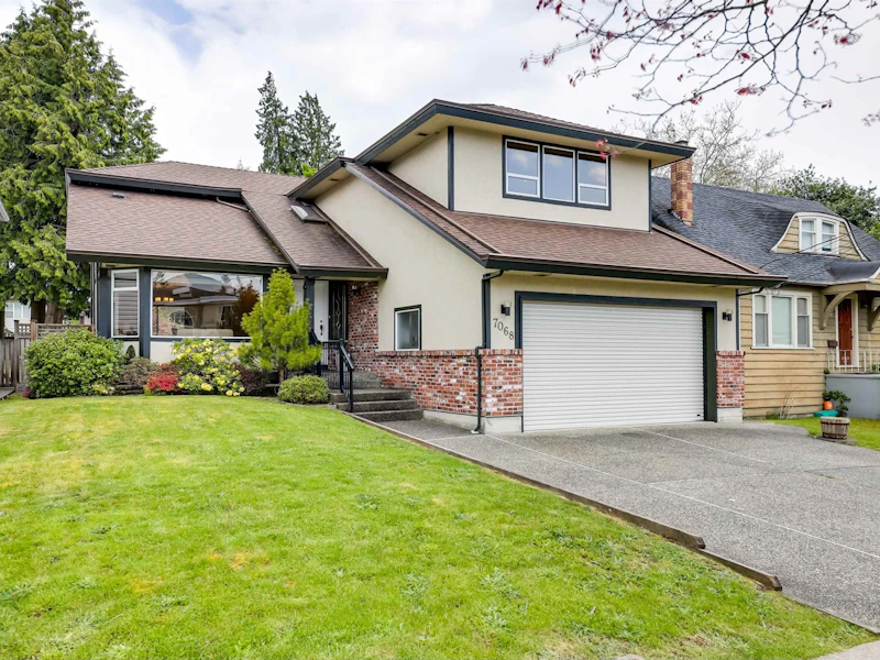 7068 Jubilee Avenue, Burnaby BC V5J 4B3