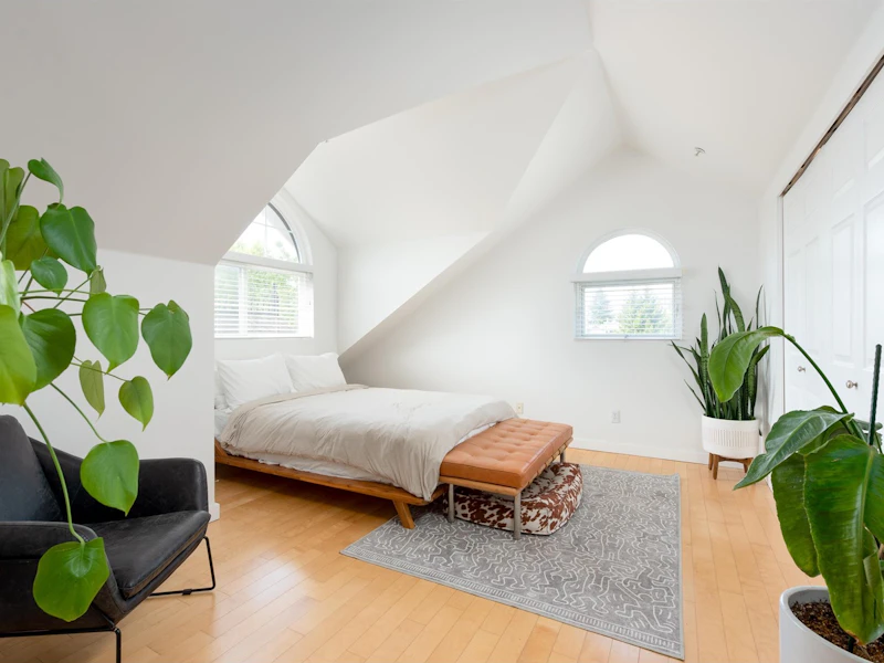 313 - 962 W 16th Avenue, Vancouver BC V5Z 1T2