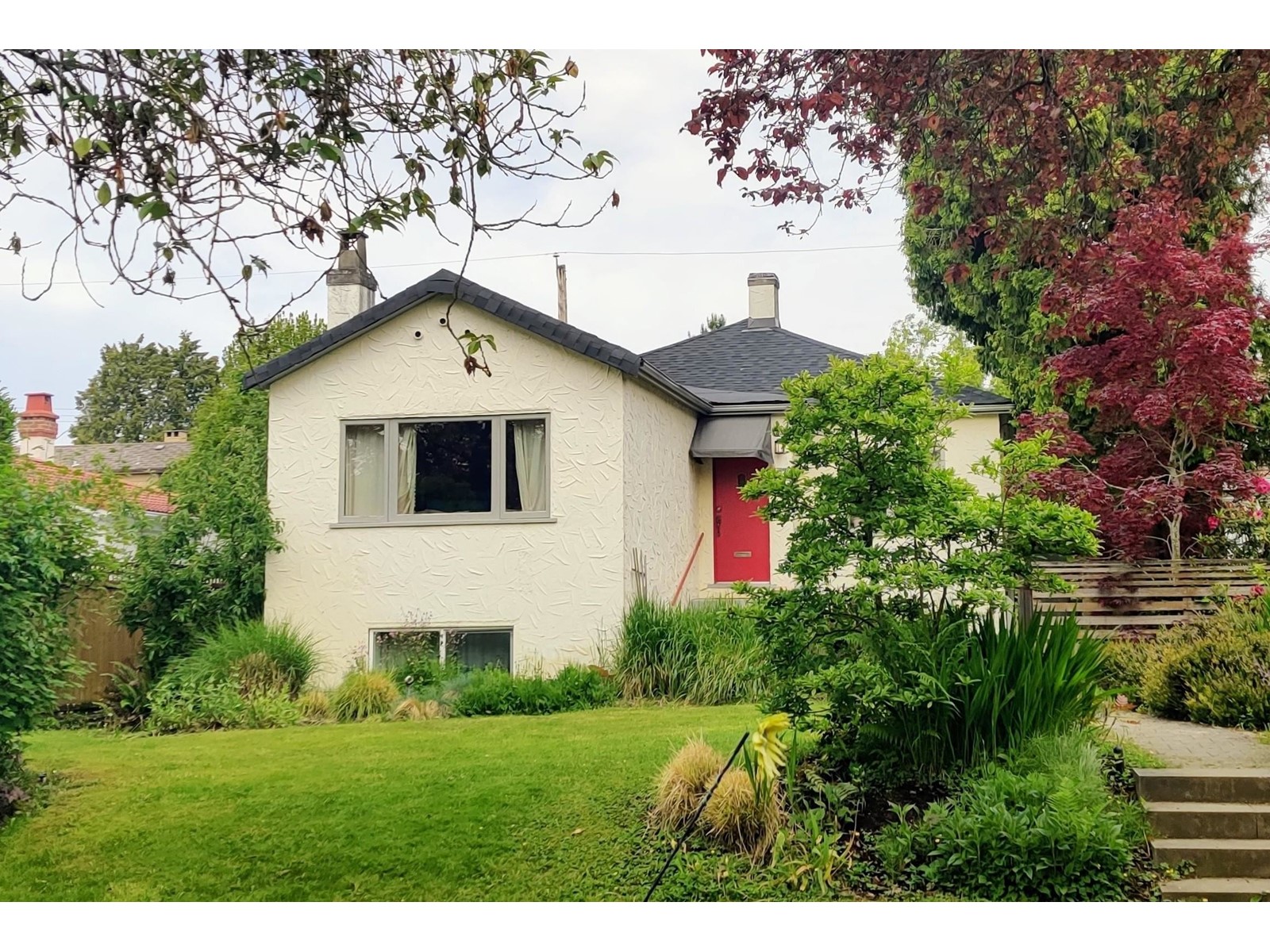 1527 West 60th Avenue, Vancouver, BC, V6P 2A4