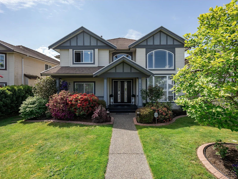 1117 Riverside Drive, Port Coquitlam BC V3B 8A7