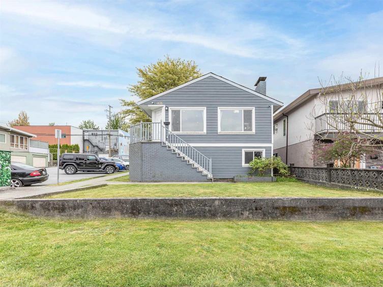 4676 Albert Street, Burnaby, BC, V5C 2G8
