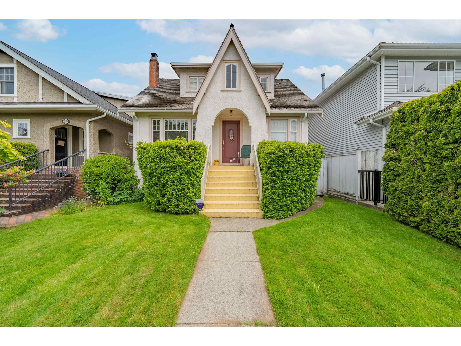 2125 West 45th Avenue, Vancouver, BC, V6M 2J2