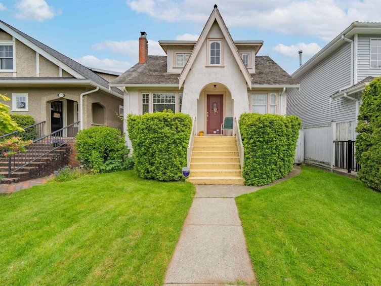 2125 West 45th Avenue, Vancouver, BC, V6M 2J2