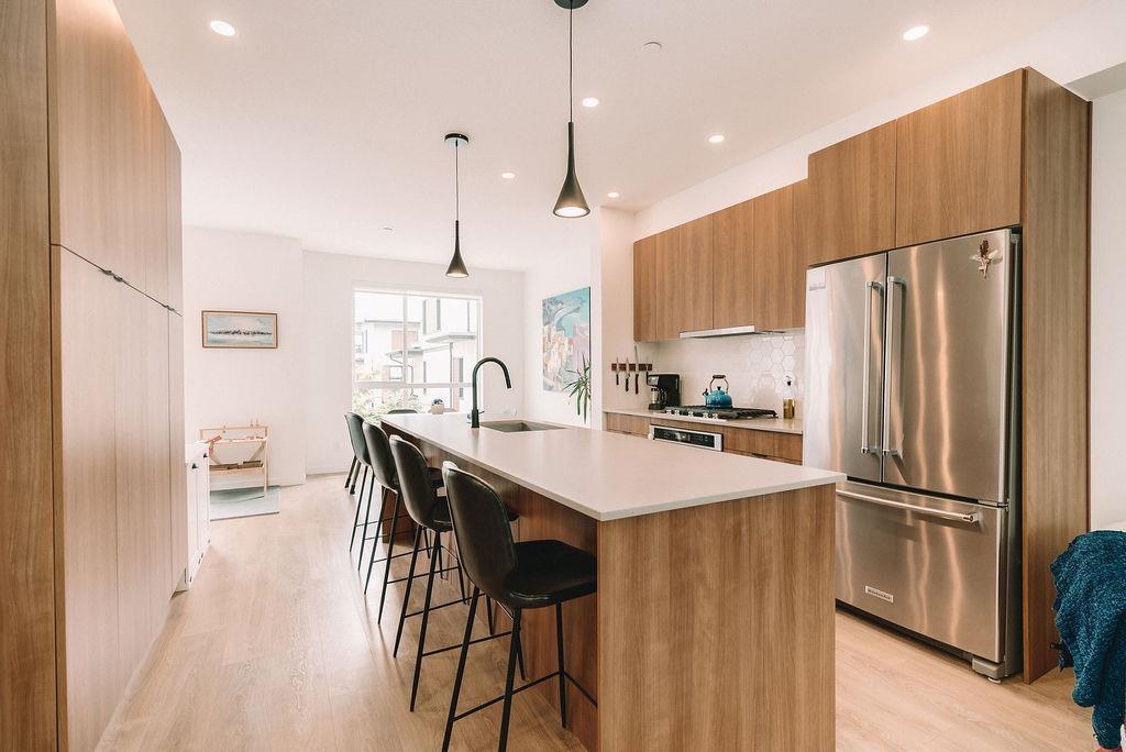 17-533 East 3rd Street, North Vancouver, BC, V7L 1G4