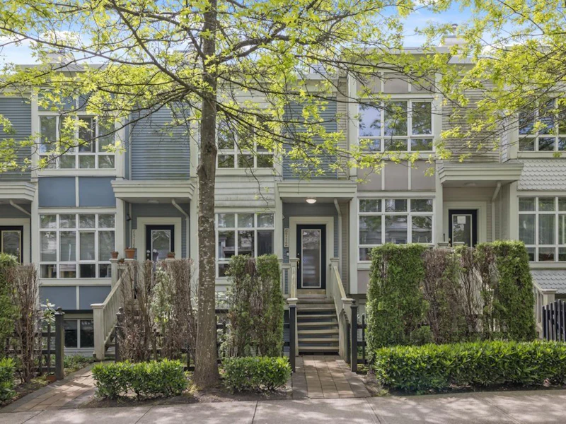6712 Village Green, Burnaby BC V5E 4K7