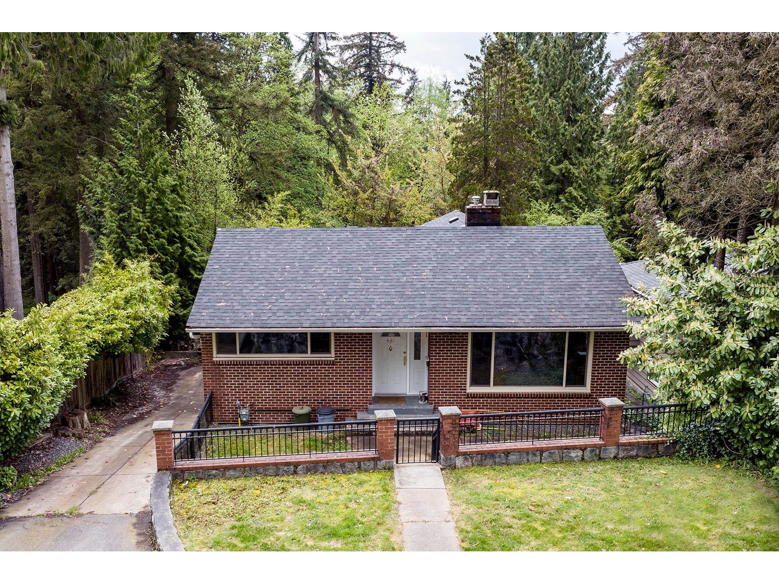 441 Tempe Crescent, North Vancouver, BC, V7N 1E7