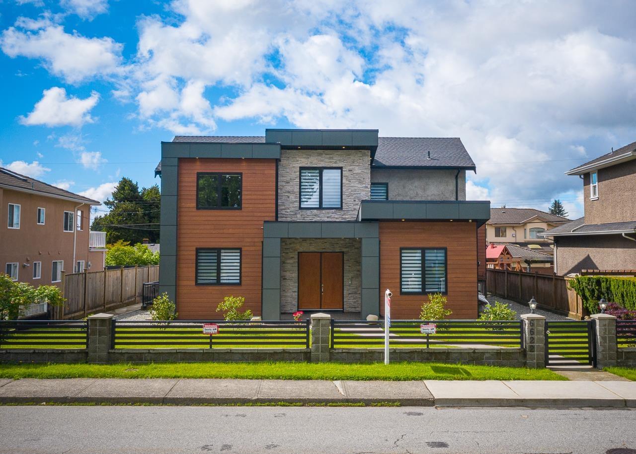 6622 Curtis Street, Burnaby, BC, V5B 2A6