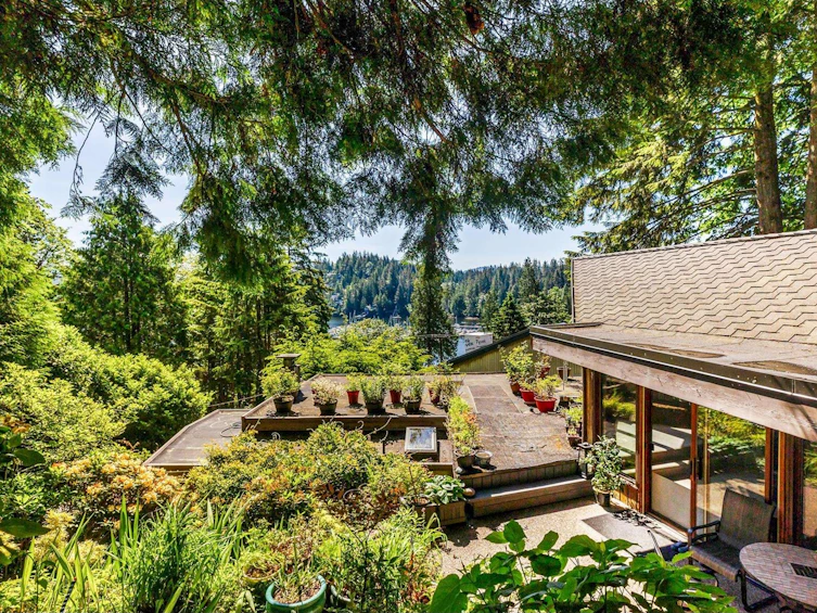 2501 Panorama Drive, North Vancouver, BC, V7G 1V4