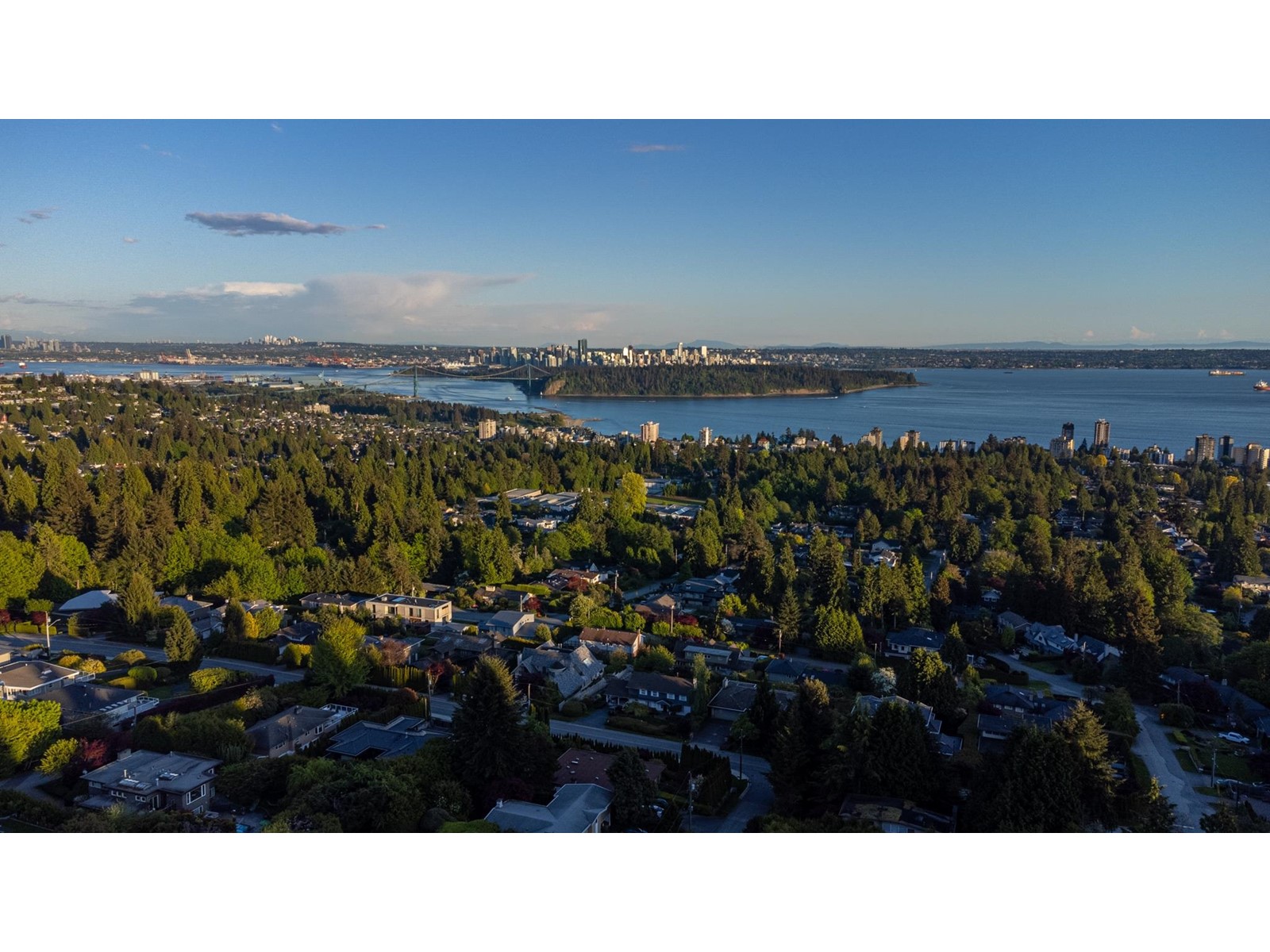 1895 Rosebery Avenue, West Vancouver, BC, V7V 2Z5