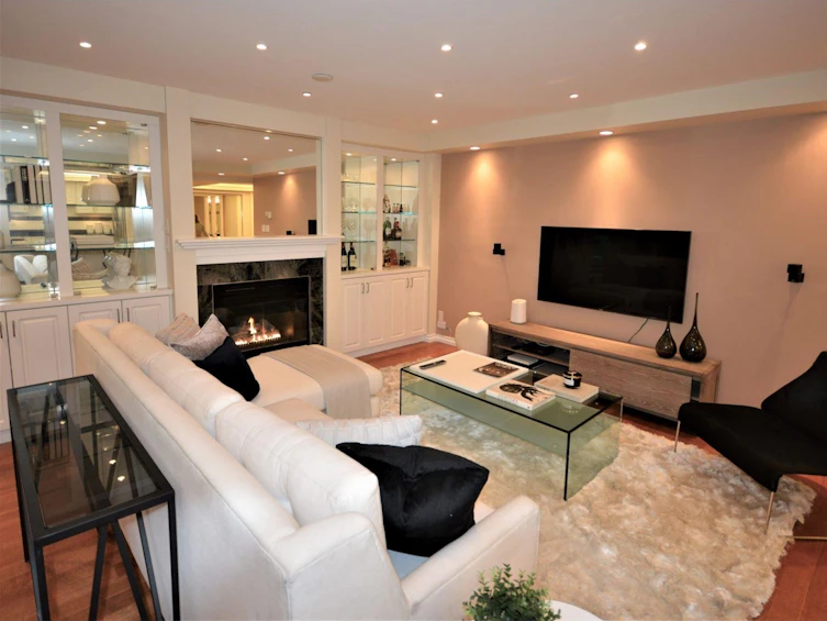 405-1188 Quebec Street, Vancouver, BC, V6A 4B3