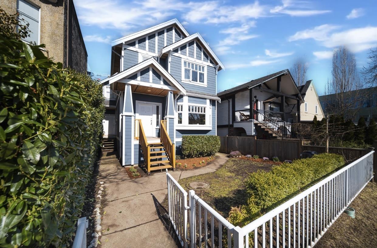 1637 East 10th Avenue, Vancouver, BC, V5N 1X6
