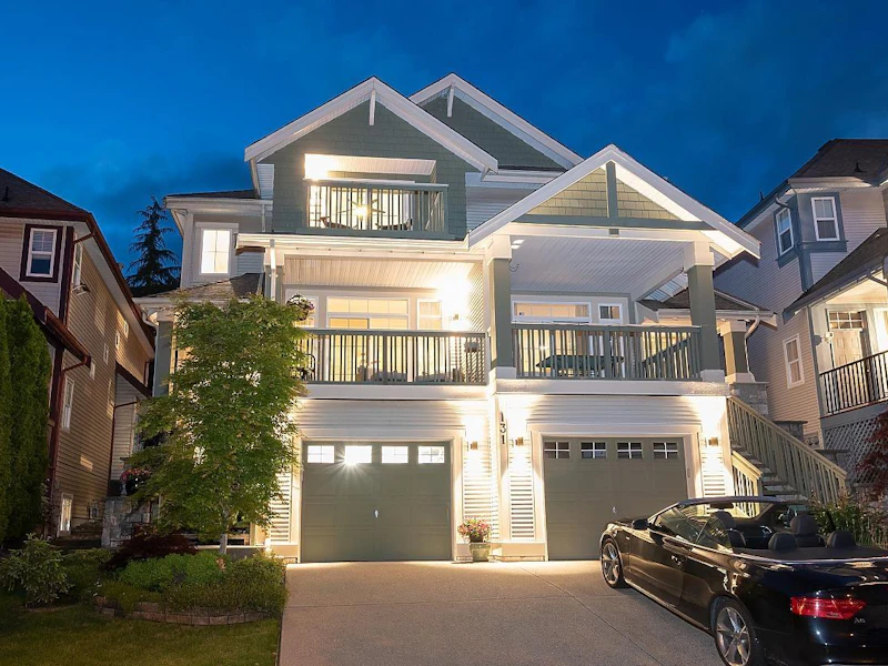 129 Forest Park Way, Port Moody BC V3H 5J4