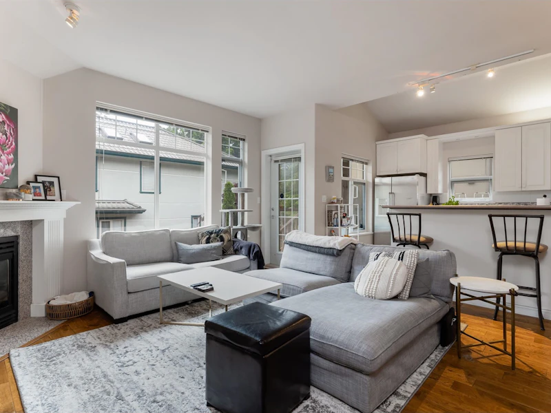 108 Glenmore Drive, West Vancouver BC V7S 1B1