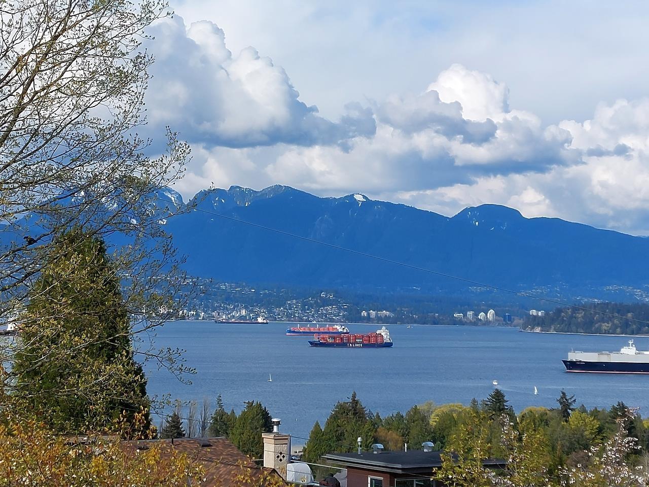 4582 West 3rd Avenue, Vancouver, BC, V6R 1N2