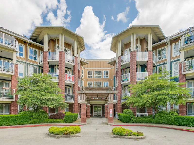 417 - 14 E Royal Avenue, New Westminster BC V3L 5W5