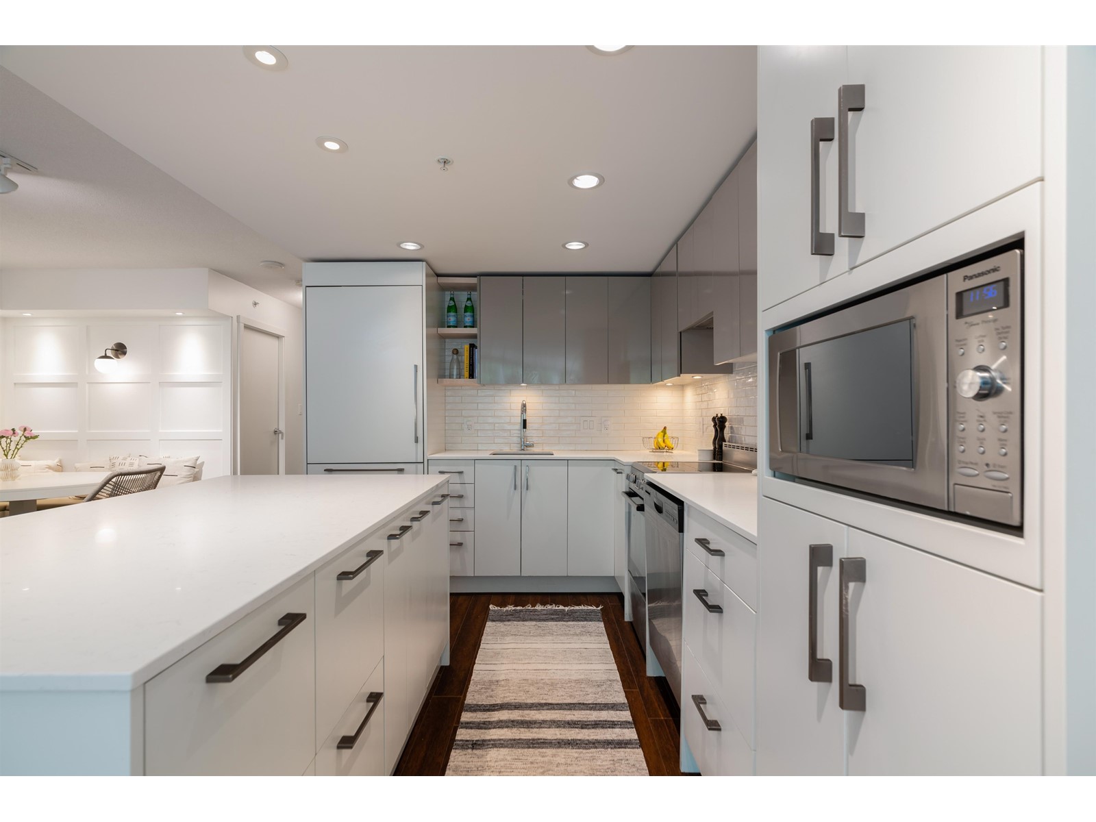 TH-105-445 West 2nd Avenue, Vancouver, BC, V5Y 0E8
