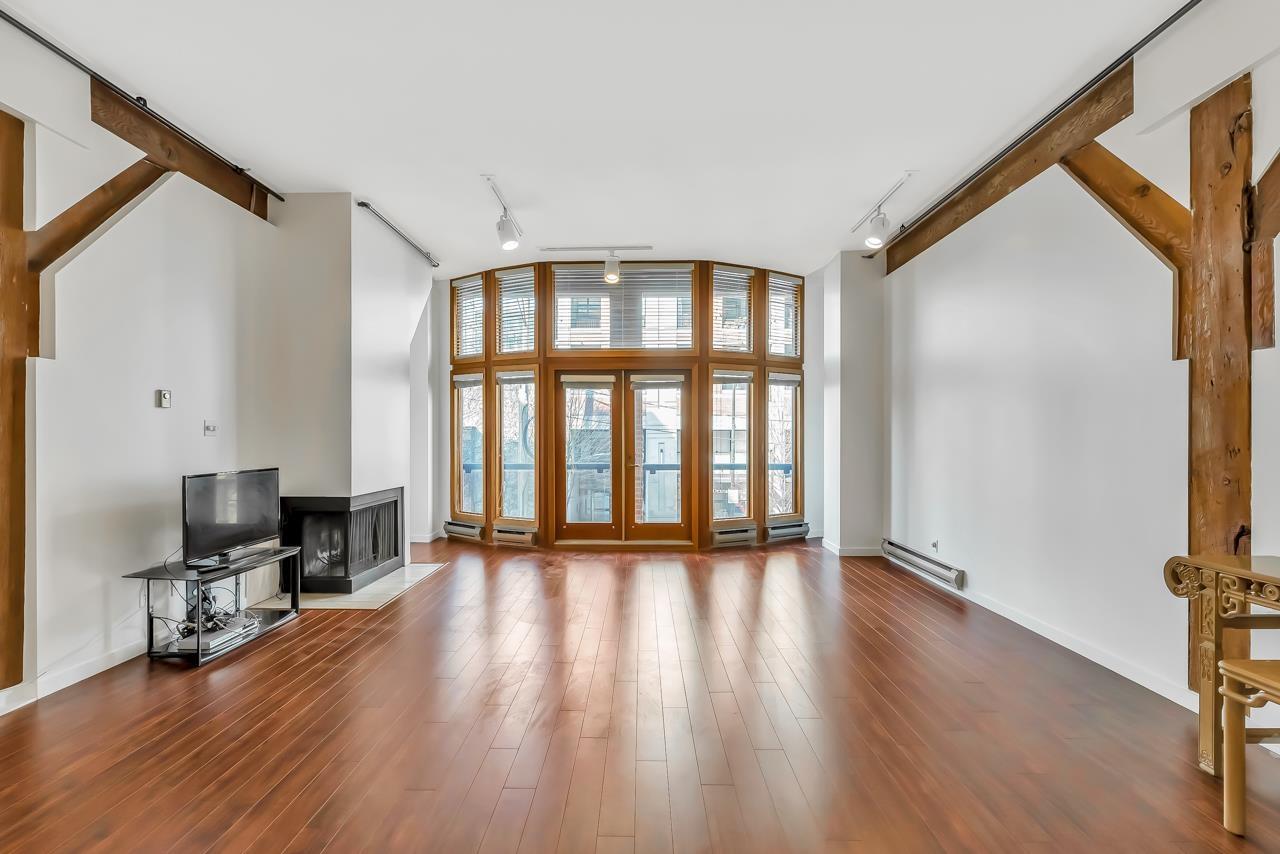 4-11-550 Beatty Street, Vancouver, BC, V6B 2L3