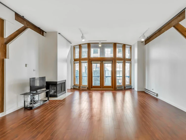 4-11-550 Beatty Street, Vancouver, BC, V6B 2L3