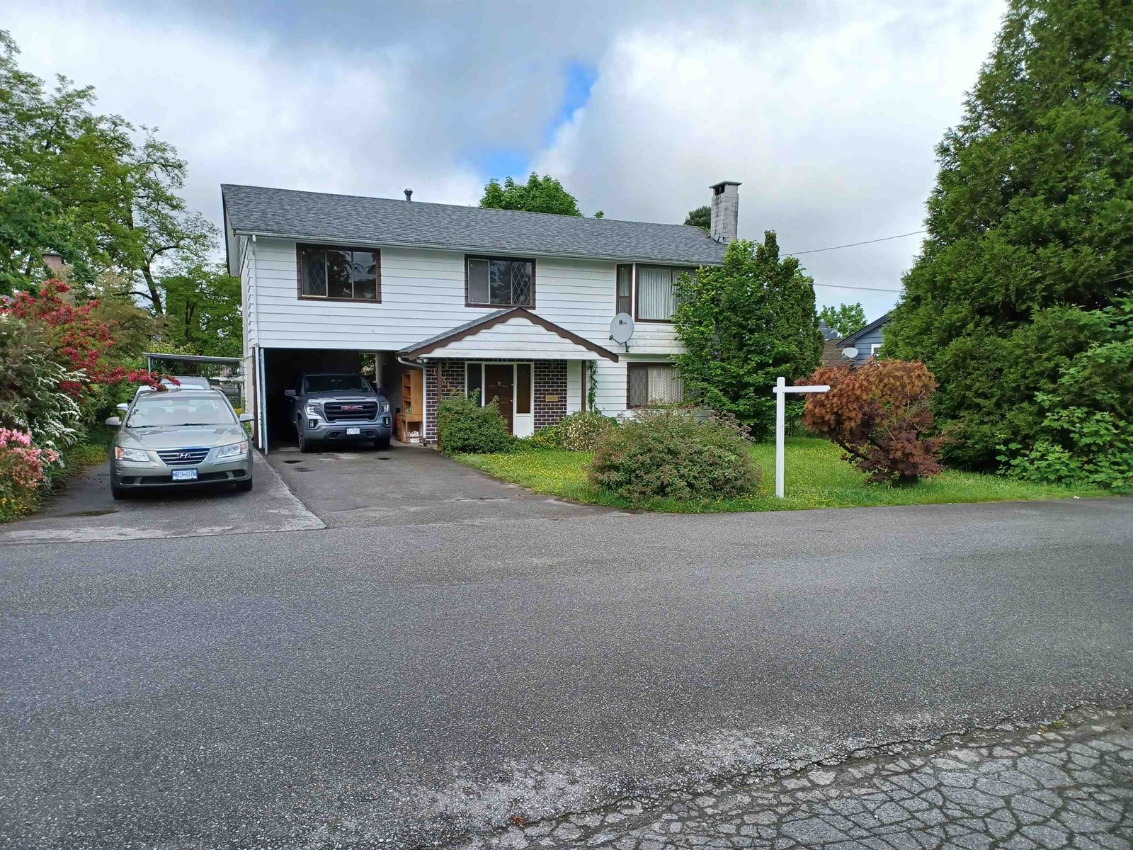 12313 Fulton Street, Maple Ridge, BC, V2X 6L4