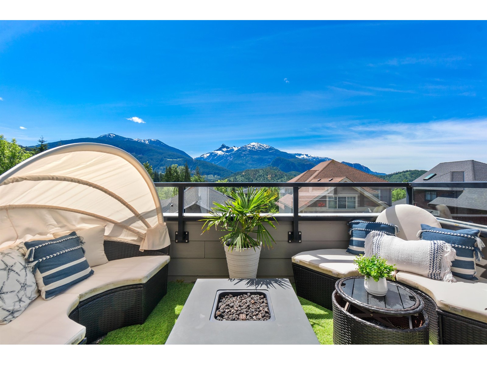2995 Strangway Place, Squamish, BC, V8B 0P8
