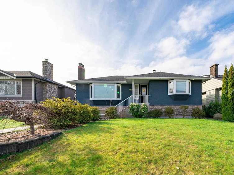 4824 Fairlawn Drive, Burnaby, BC, V5C 3R8