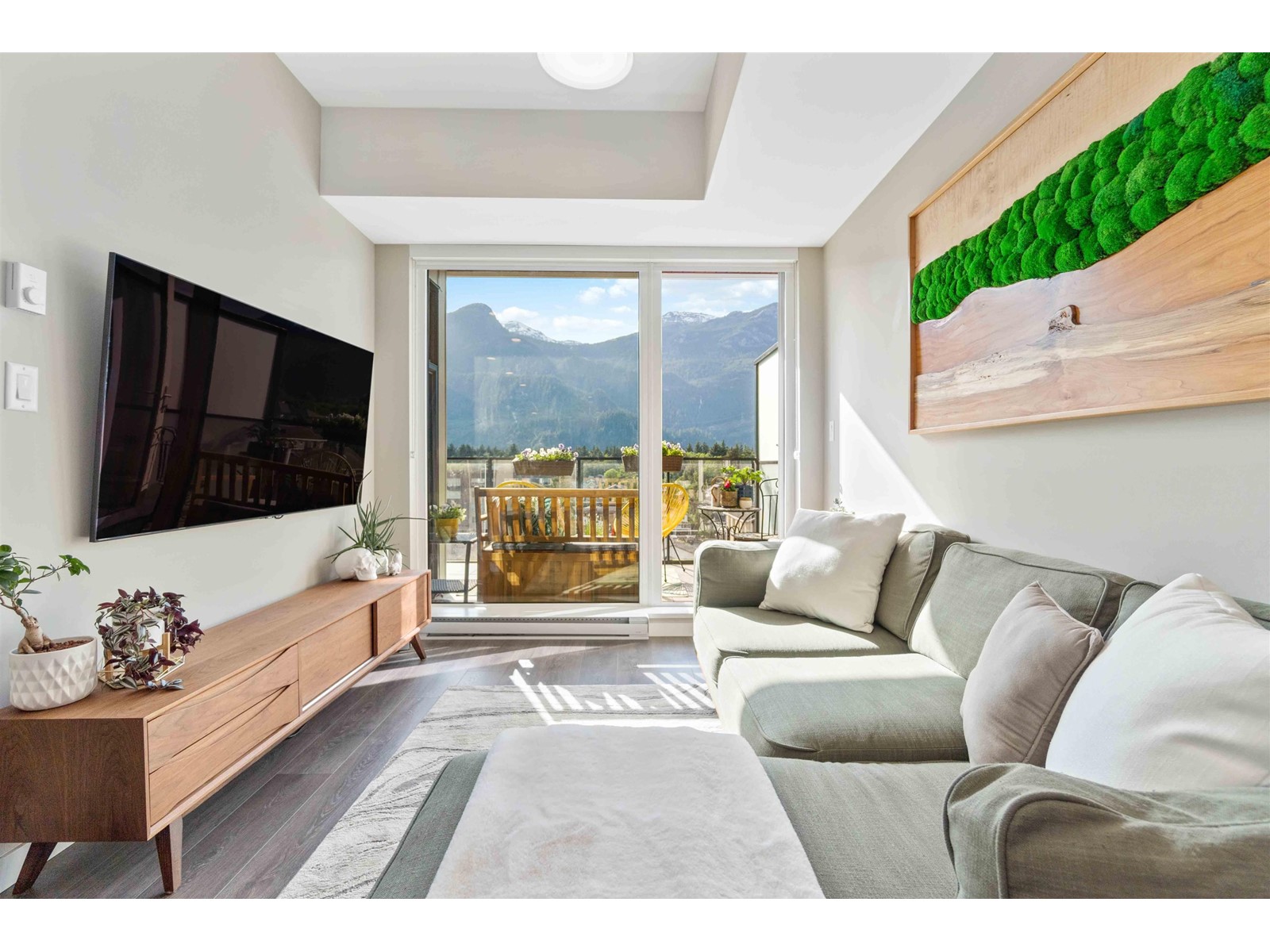 607-38033 Second Avenue, Squamish, BC, V8B 0C4