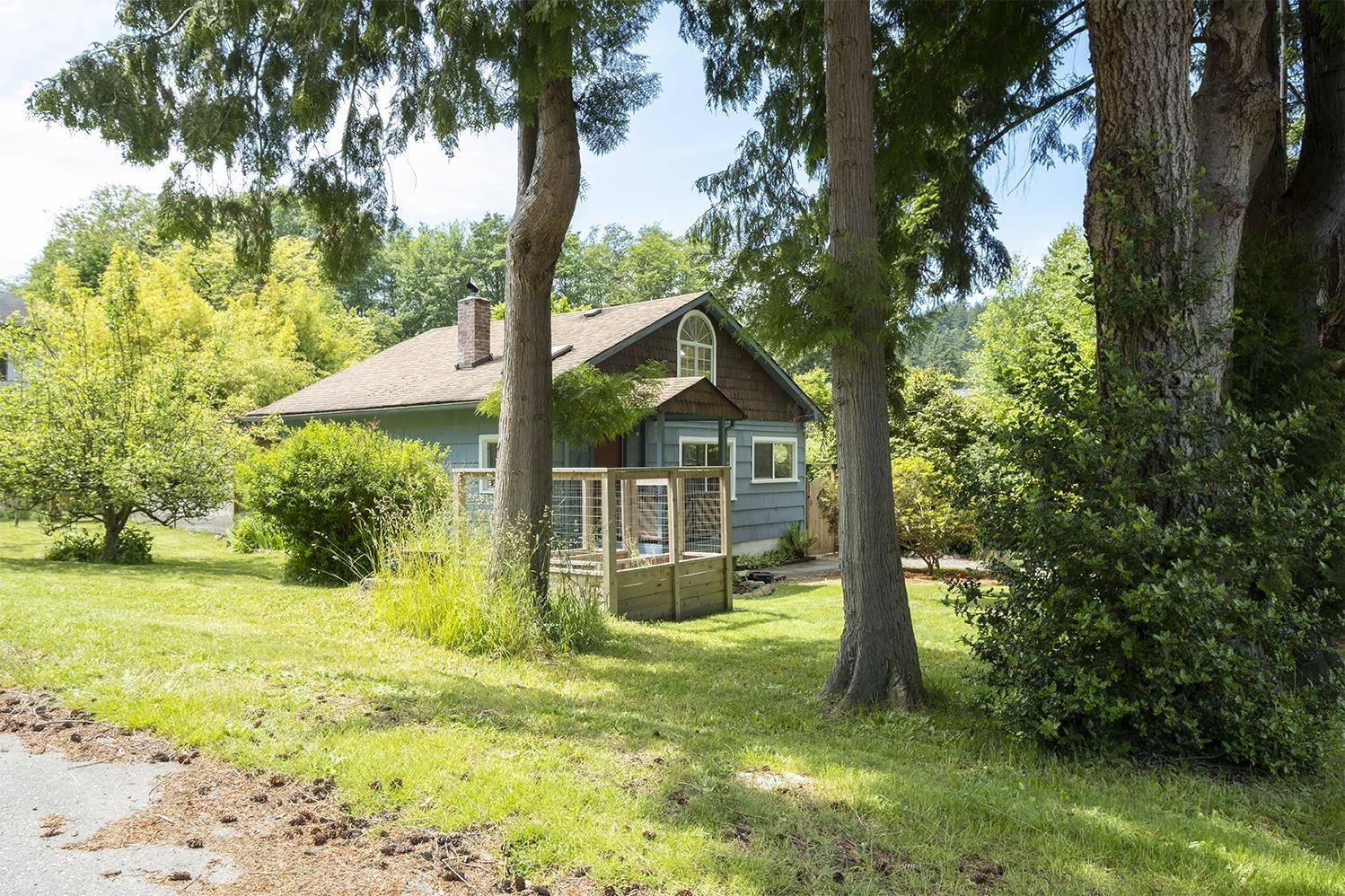 649 Dougall Road, Gibsons, BC, V0N 1V8