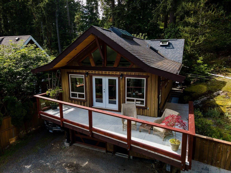 1166 Miller Road, Bowen Island BC V0N 1G1