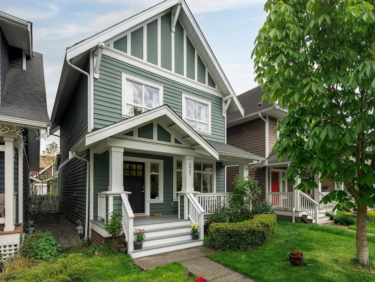 177 Dockside Court, New Westminster, BC, V3M 0B2