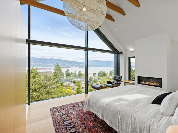 4569 West 1st Avenue, Vancouver, BC, V6R 1H7